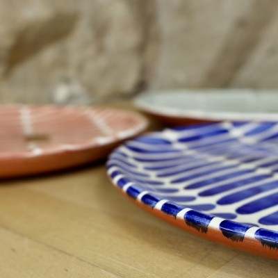 AZUL Concept Store | Casa Cubista | Assiette trait en terre cuite artisanale